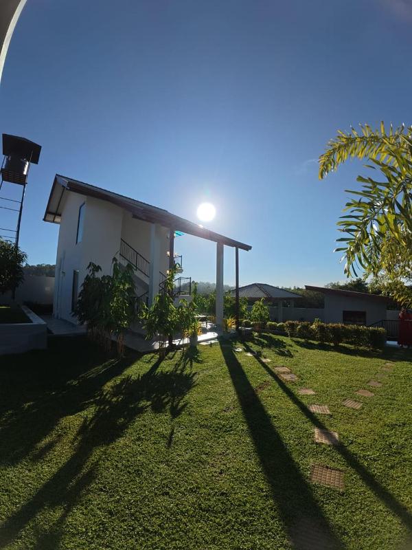 Villa Barbara - Private Pool Villa in Ahungalla - image 45