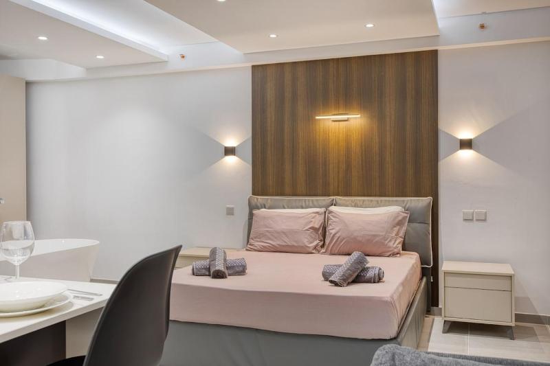 Offshore Suites Apartment in St Julians Centre - image 2