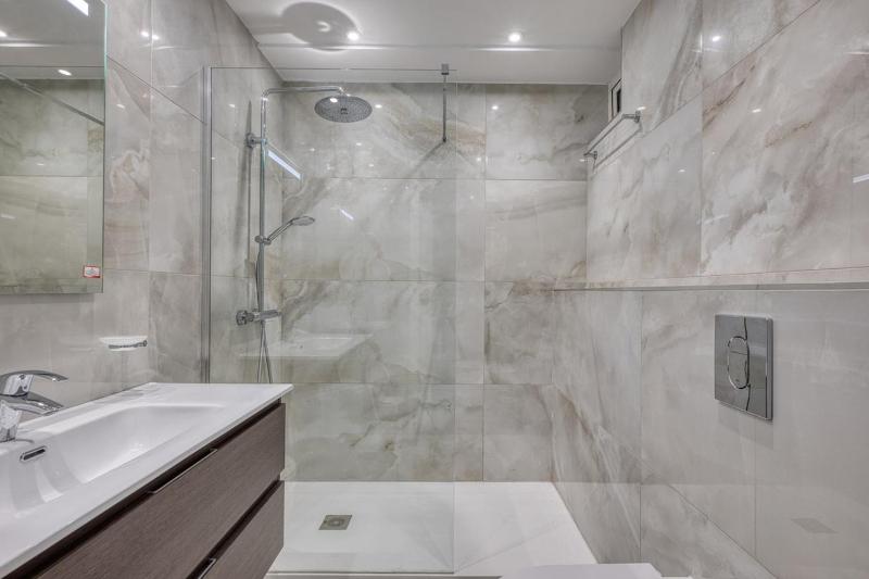 Offshore Suites Apartment in St Julians Centre - image 11