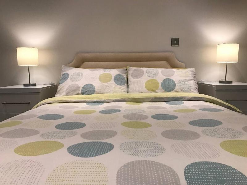 A double room in a great location - image 14
