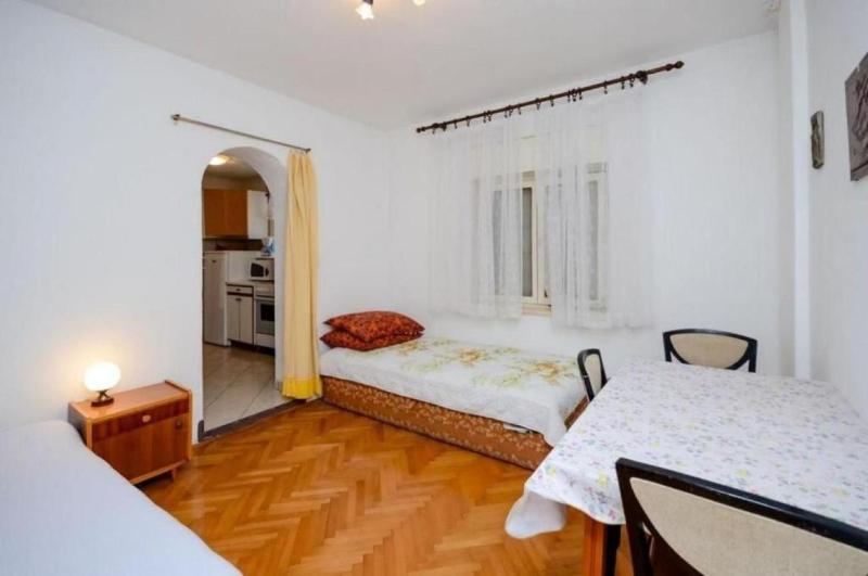 Apartments Lucia - image 11