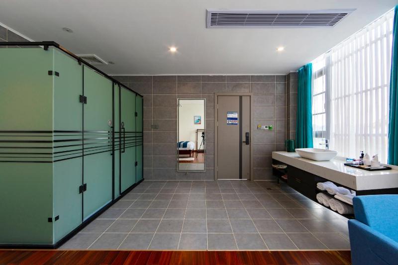 Zhangjiajie Cloudscape Lodge-English Services-Near the Ticket Gate - image 41