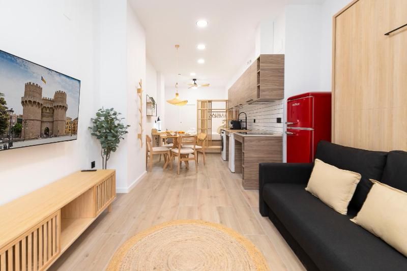 Travel Habitat Nou Mestalla Suites - image 16