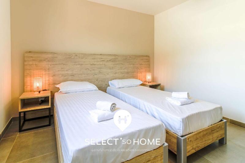 SELECT'soHOME - Appartement à deux pas de la plage de La Favière et de ses commences avec parking privé pour 6 personnes ! - ILOA-C11 - image 10