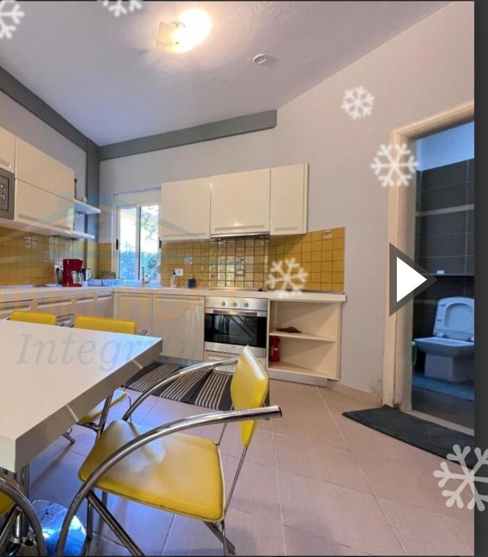 A beautiful Beach House Gjiri Lalzit - image 2