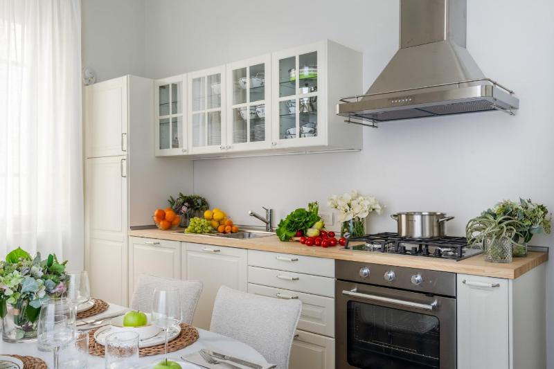 The Frescoed Tale 3 Bedrooms Apartment - image 38