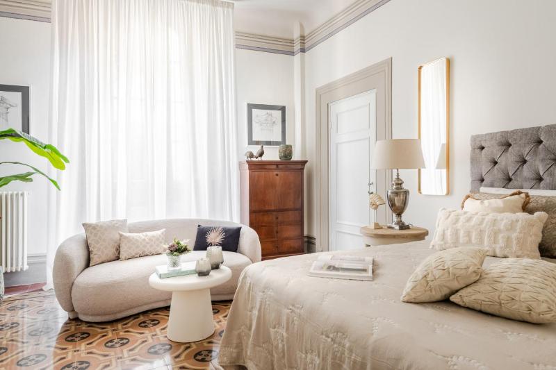 The Frescoed Tale 3 Bedrooms Apartment - image 47