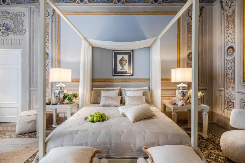 The Frescoed Tale 3 Bedrooms Apartment - image 24