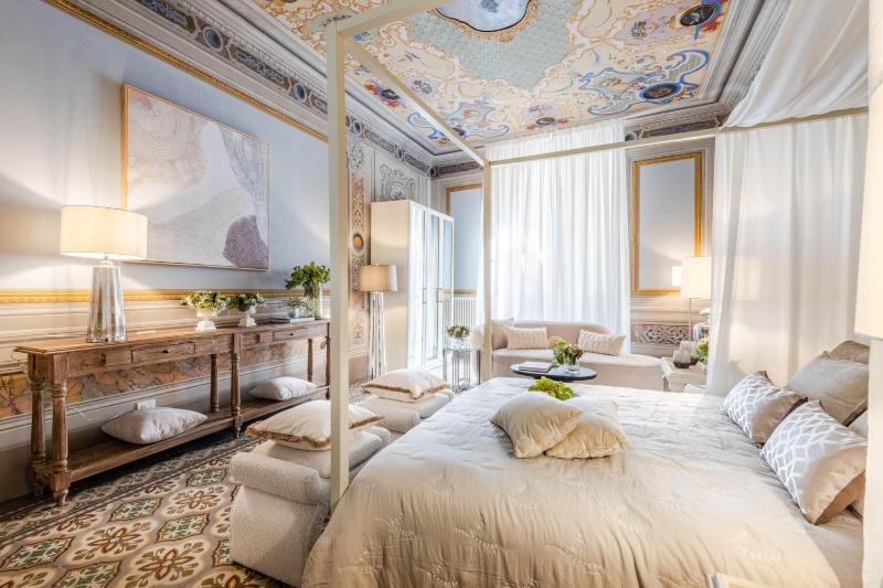 The Frescoed Tale 3 Bedrooms Apartment - image 44