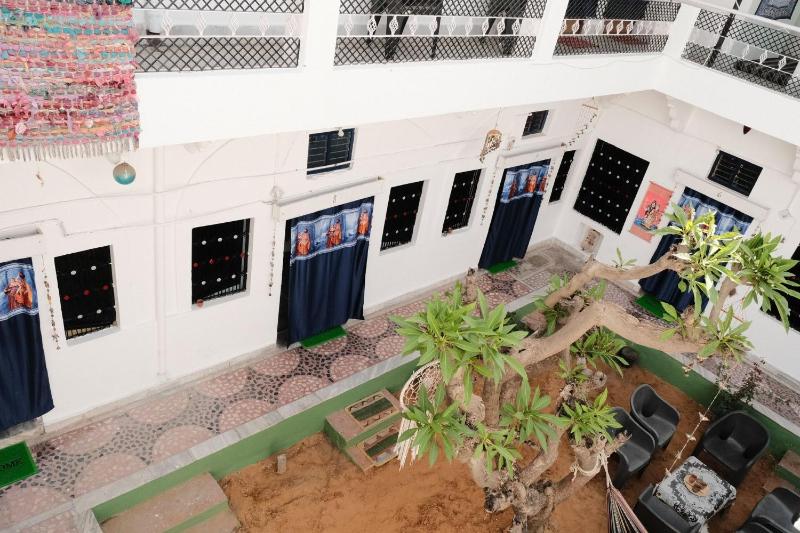 Shiva Guest House - image 8