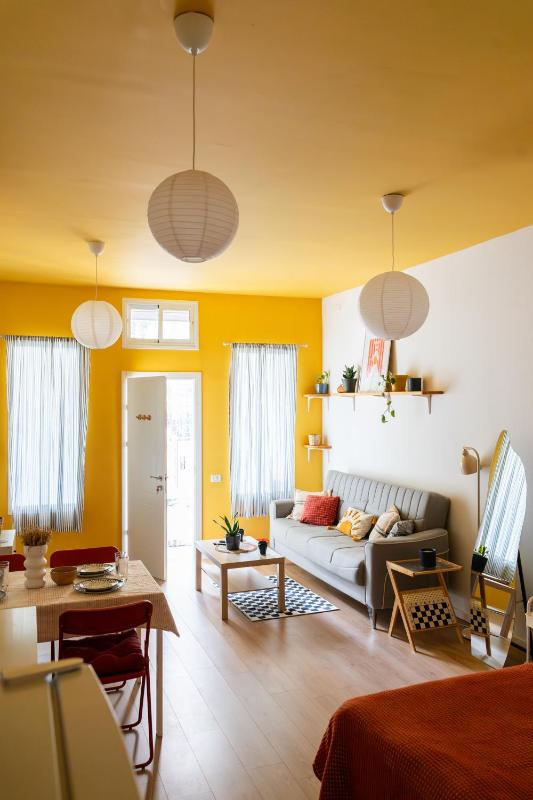 Dotan's Boutique Studios - By The Beach! - image 3