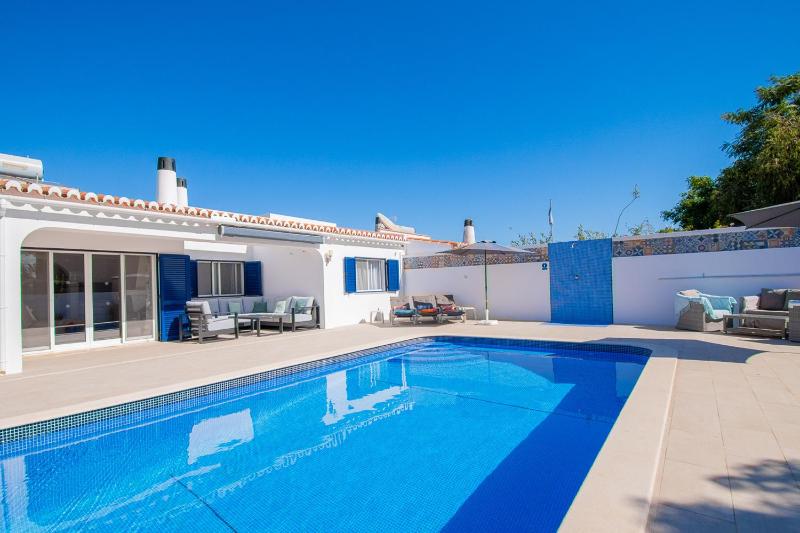 Casa Thea family villa with private heated swimm - image 46