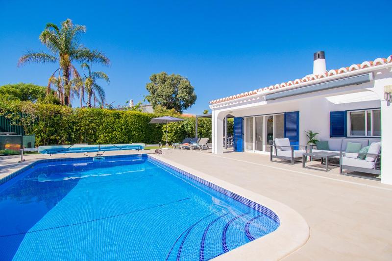 Casa Thea family villa with private heated swimm - image 15