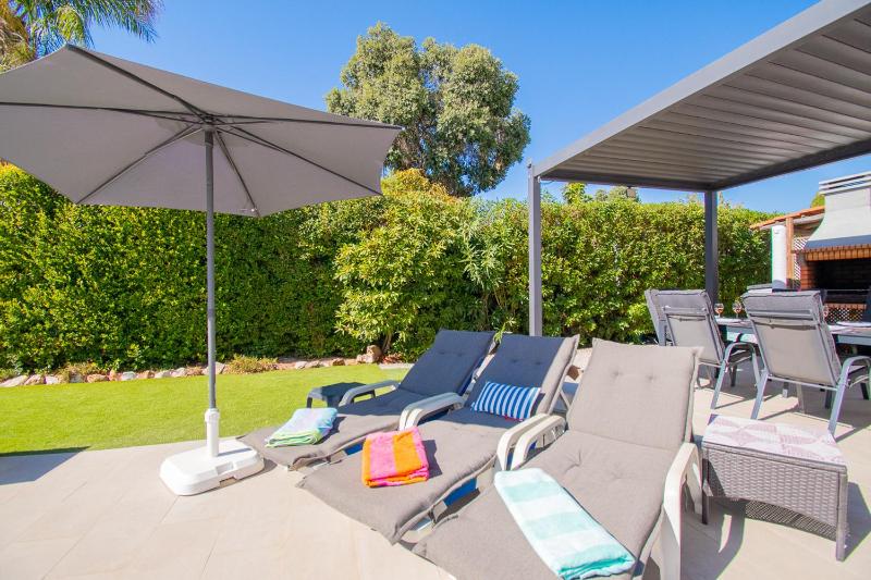 Casa Thea family villa with private heated swimm - image 28