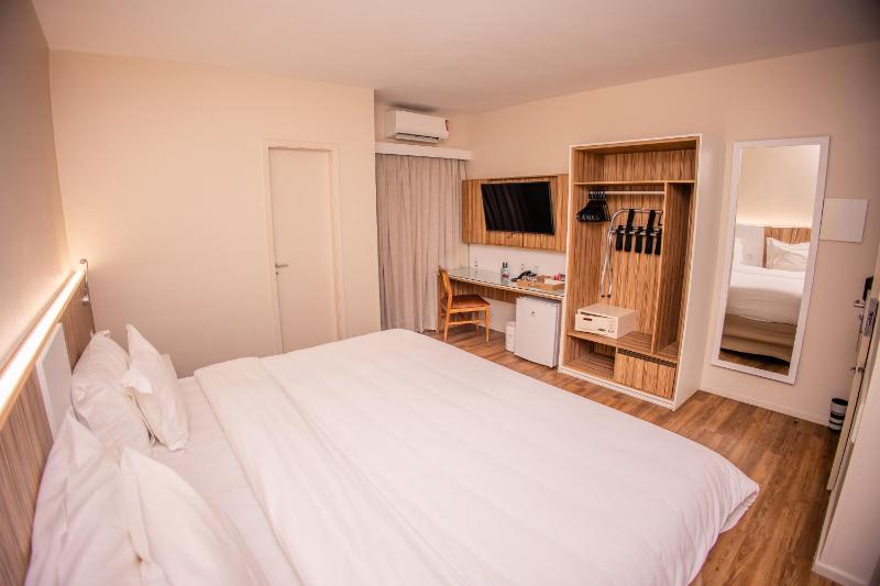 Quality Hotel Aracaju - image 11