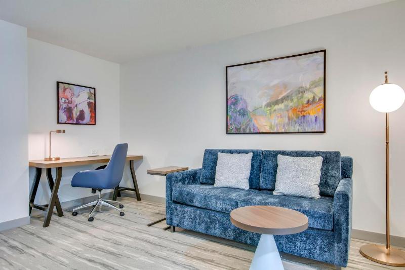 Hilton Garden Inn Louisville Airport - image 40