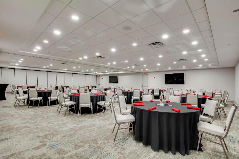Hilton Garden Inn Louisville Airport - image 39