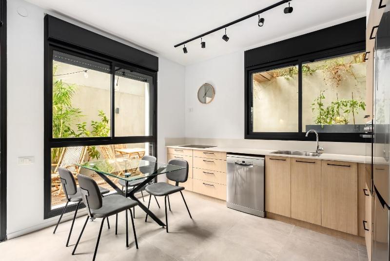 Eclectic Vision by TLV2RENT - image 12