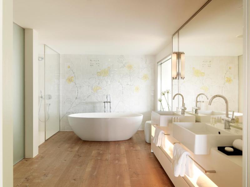 Presidential Suite image 2