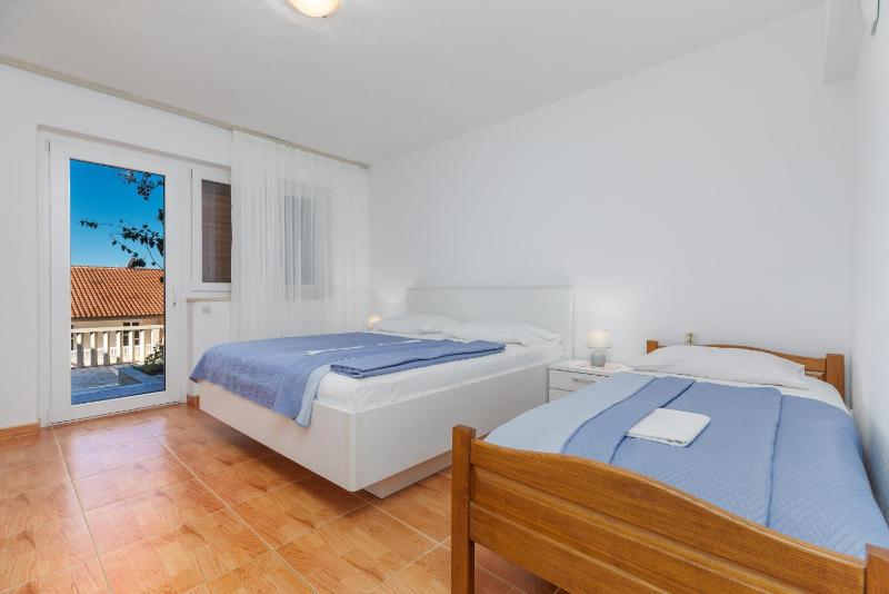 Apartments and rooms by the sea Brela Makarska - 2752 - image 34