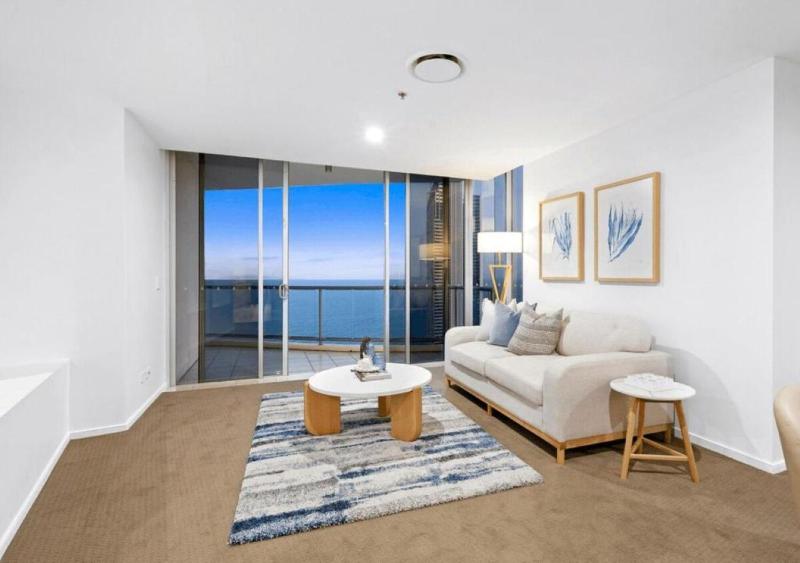 Level 45 Sub-Penthouse in Towers of Chevron - Hosted by Coastal Letting Co. - image 10