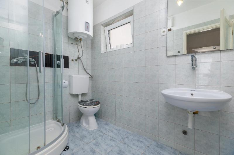 Family-friendly apartments with swimming pool Brela Makarska - 22910 - image 37