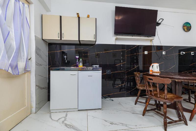 Family-friendly apartments with swimming pool Brela Makarska - 22910 - image 31
