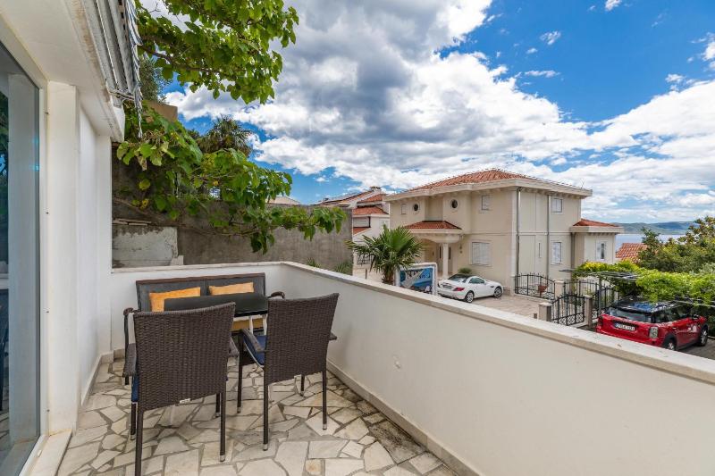 Family-friendly apartments with swimming pool Brela Makarska - 22910 - image 3