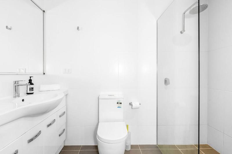 James Cook Apartment 10 -130 Lighthouse Road - image 3