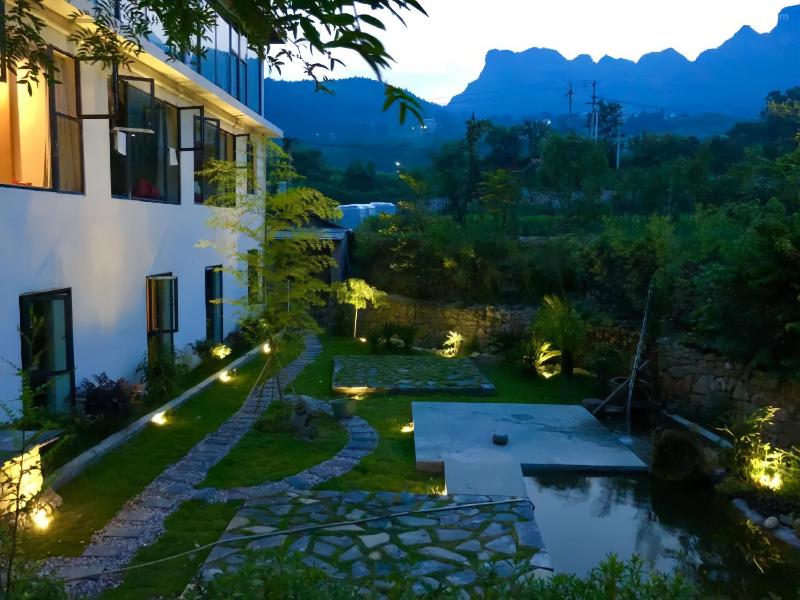 Zhangjiajie Peak&Cloud Retreat-signature coffee-Buffet breakfast-English support-Close to both the East Gate and the Central Gate - image 25