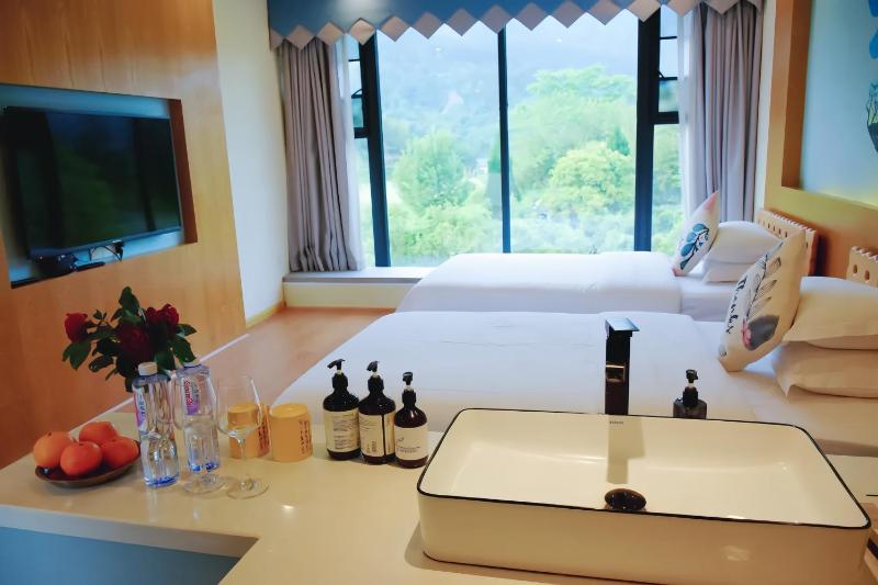 Zhangjiajie Peak&Cloud Retreat-signature coffee-Buffet breakfast-English support-Close to both the East Gate and the Central Gate - image 33