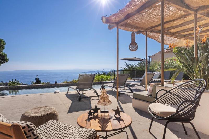 Sérénité Marine - Villa 14p avec piscine - image 9
