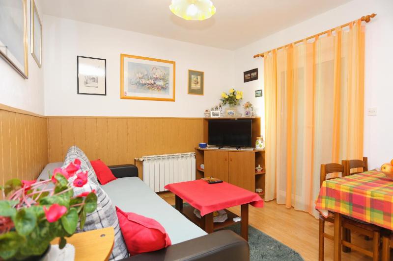 Apartments by the sea Supetar Brac - 7549 - image 11