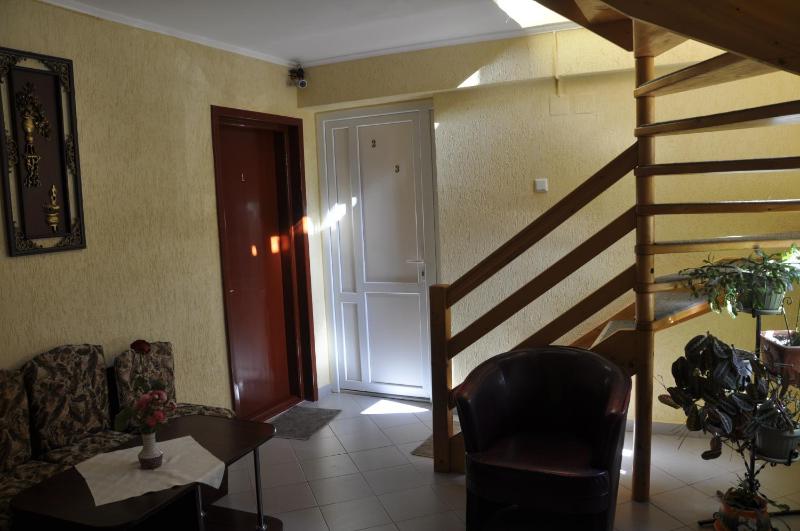 Single Room image 3