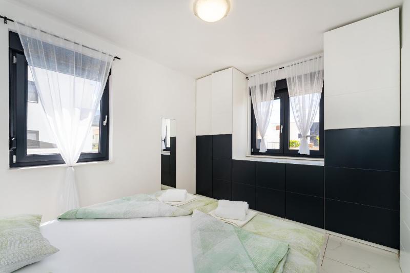 Villa Essenza Mare in Vodice with private pool & pet friendly - only 650 meters from the beach - image 15
