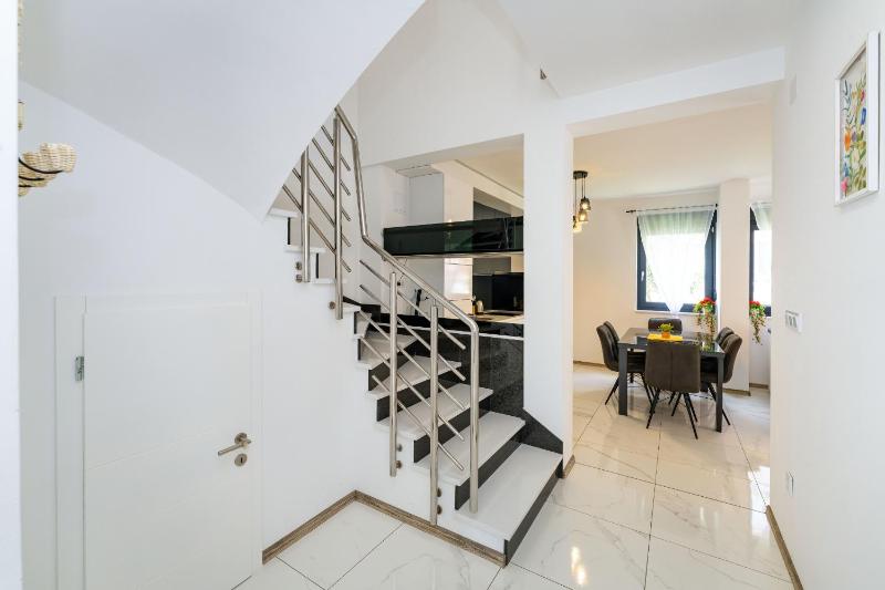 Villa Essenza Mare in Vodice with private pool & pet friendly - only 650 meters from the beach - image 25