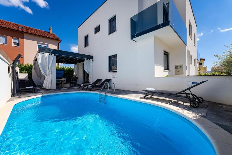 Villa Essenza Mare in Vodice with private pool & pet friendly - only 650 meters from the beach - image 43