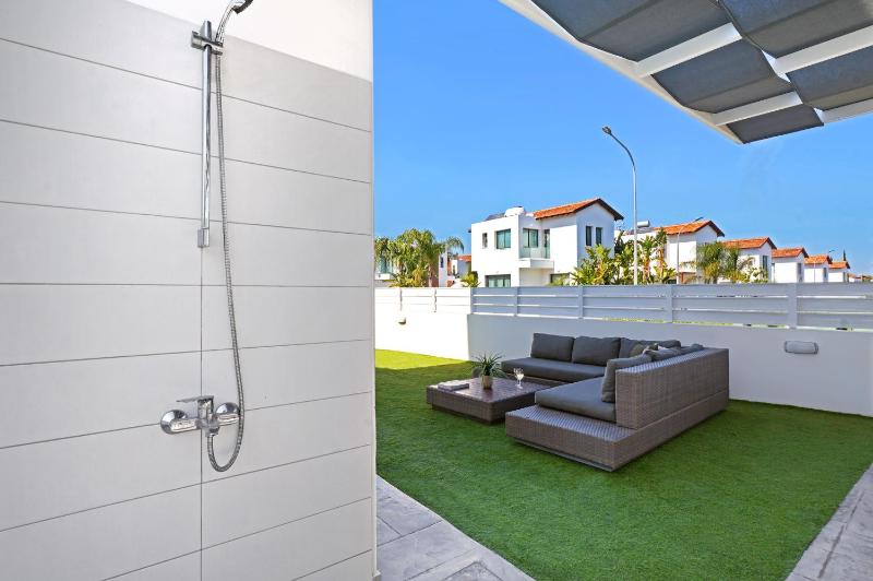 Villa Jasmin - 4Bed with Private Pool - image 4