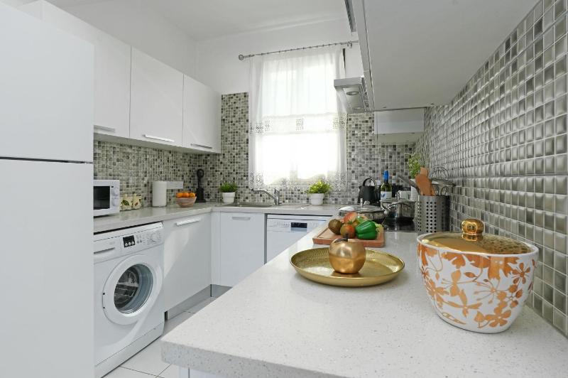 Villa Jasmin - 4Bed with Private Pool - image 9