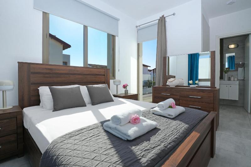 Villa Jasmin - 4Bed with Private Pool - image 12