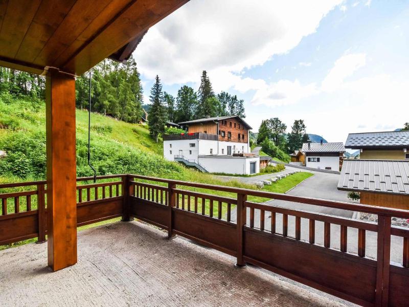 Chalet familial confortable 7 pers 800m des pistes terrasse parking WiFi équipements modernes - FR-1-685-77 - image 15