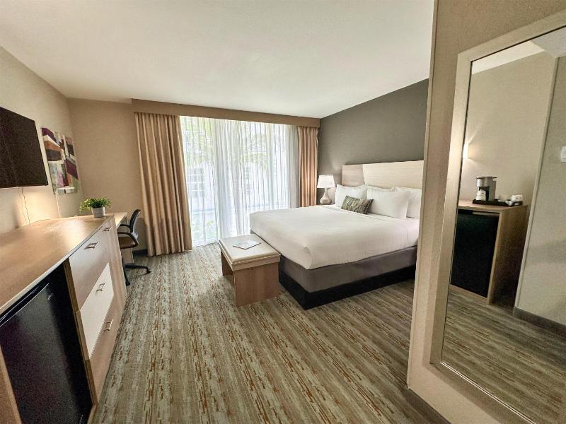 Best Western Plus Atlantic Beach Resort - image 20