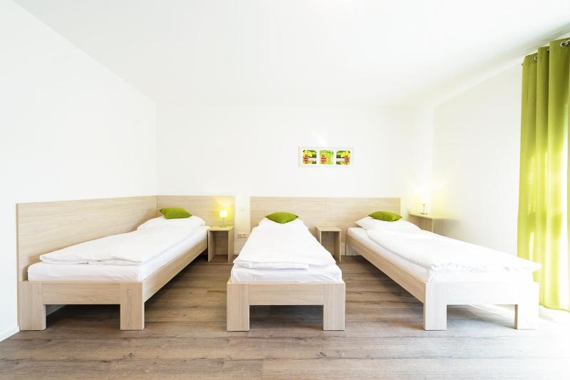 Triple Room - Disability Access image 3