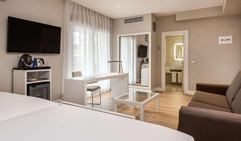 NH Madrid Chamberi - image 7