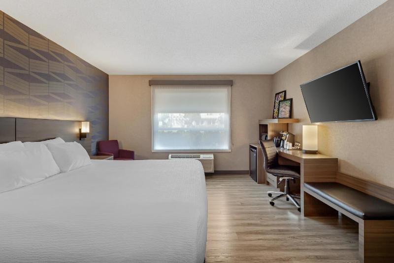 Best Western Plus West Edmonton - image 50