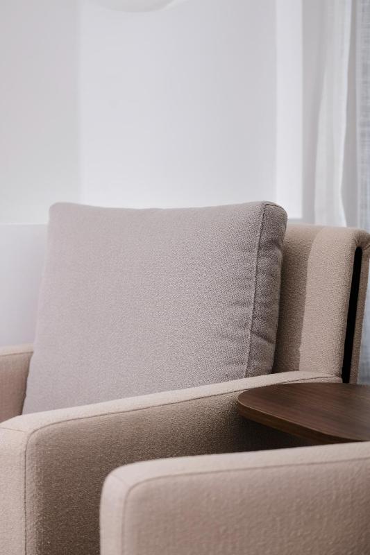 Chic Hotel - image 8
