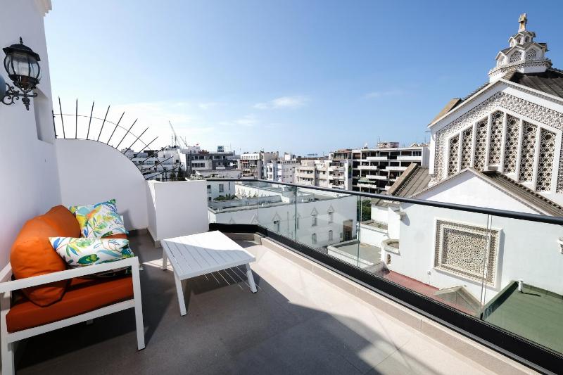 Chic Hotel - image 13
