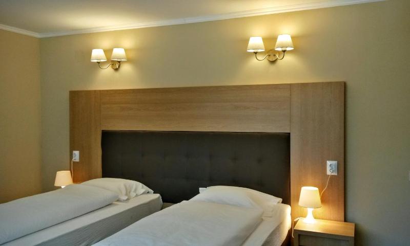 Standard Double Room image 3