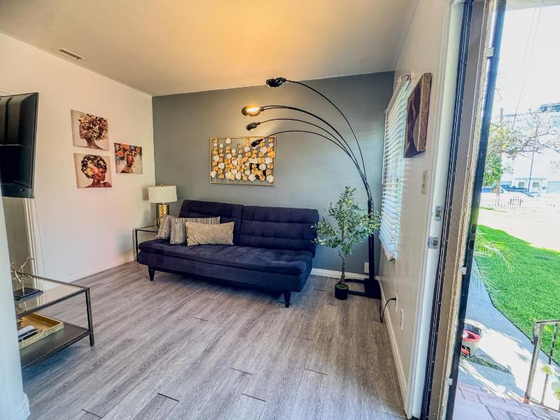 Amazing Cottage - near Little Italy Gaslamp - image 13