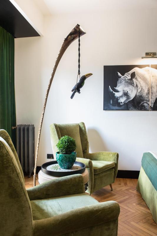 Deluxe Double Room with Balcony image 2